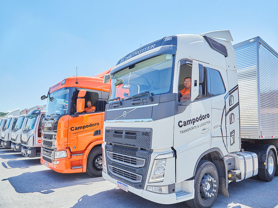 Caminhões da Campodoro - logística